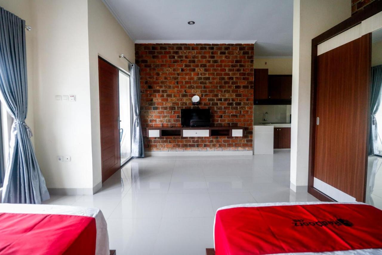 Reddoorz Plus Near Kualanamu Airport Medan Extérieur photo