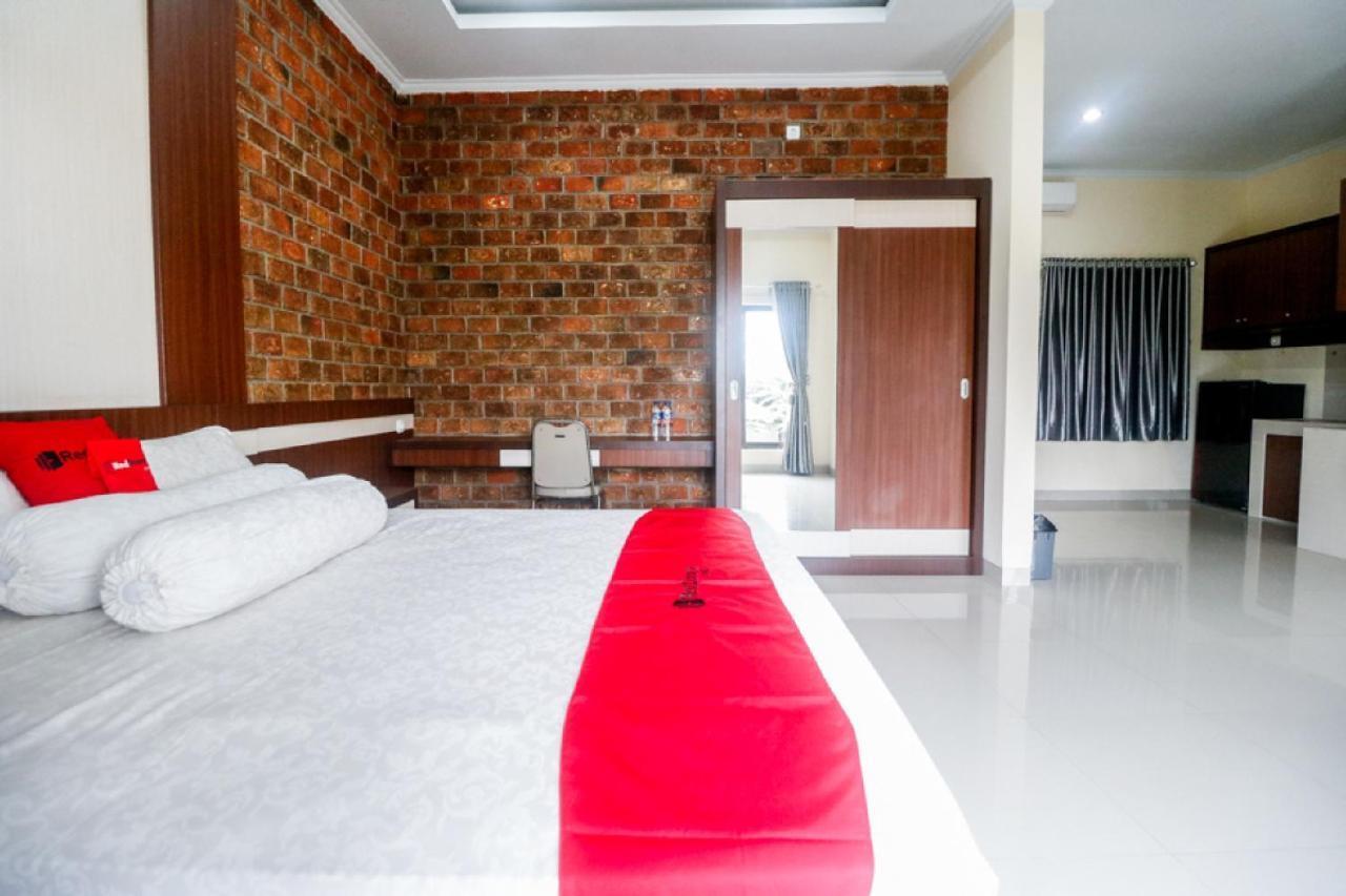 Reddoorz Plus Near Kualanamu Airport Medan Extérieur photo