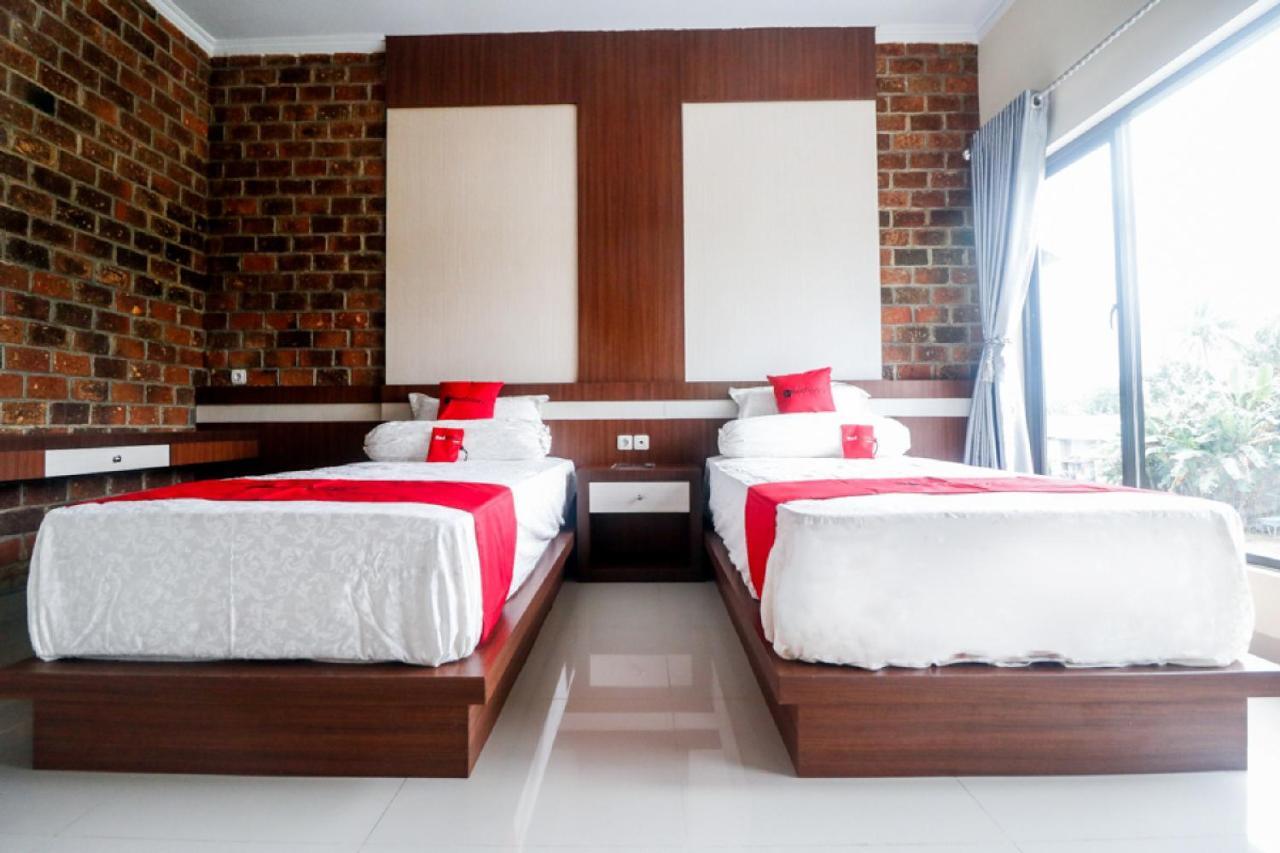 Reddoorz Plus Near Kualanamu Airport Medan Extérieur photo