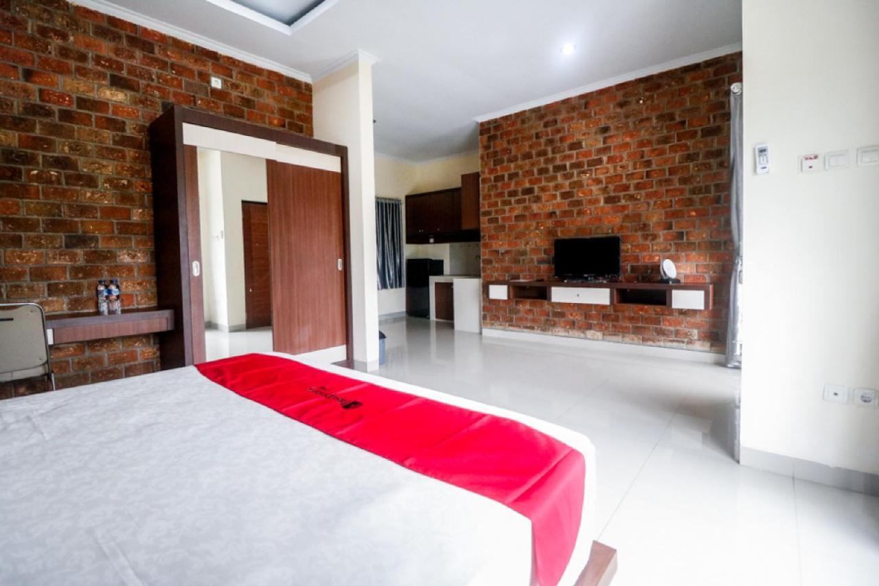 Reddoorz Plus Near Kualanamu Airport Medan Extérieur photo