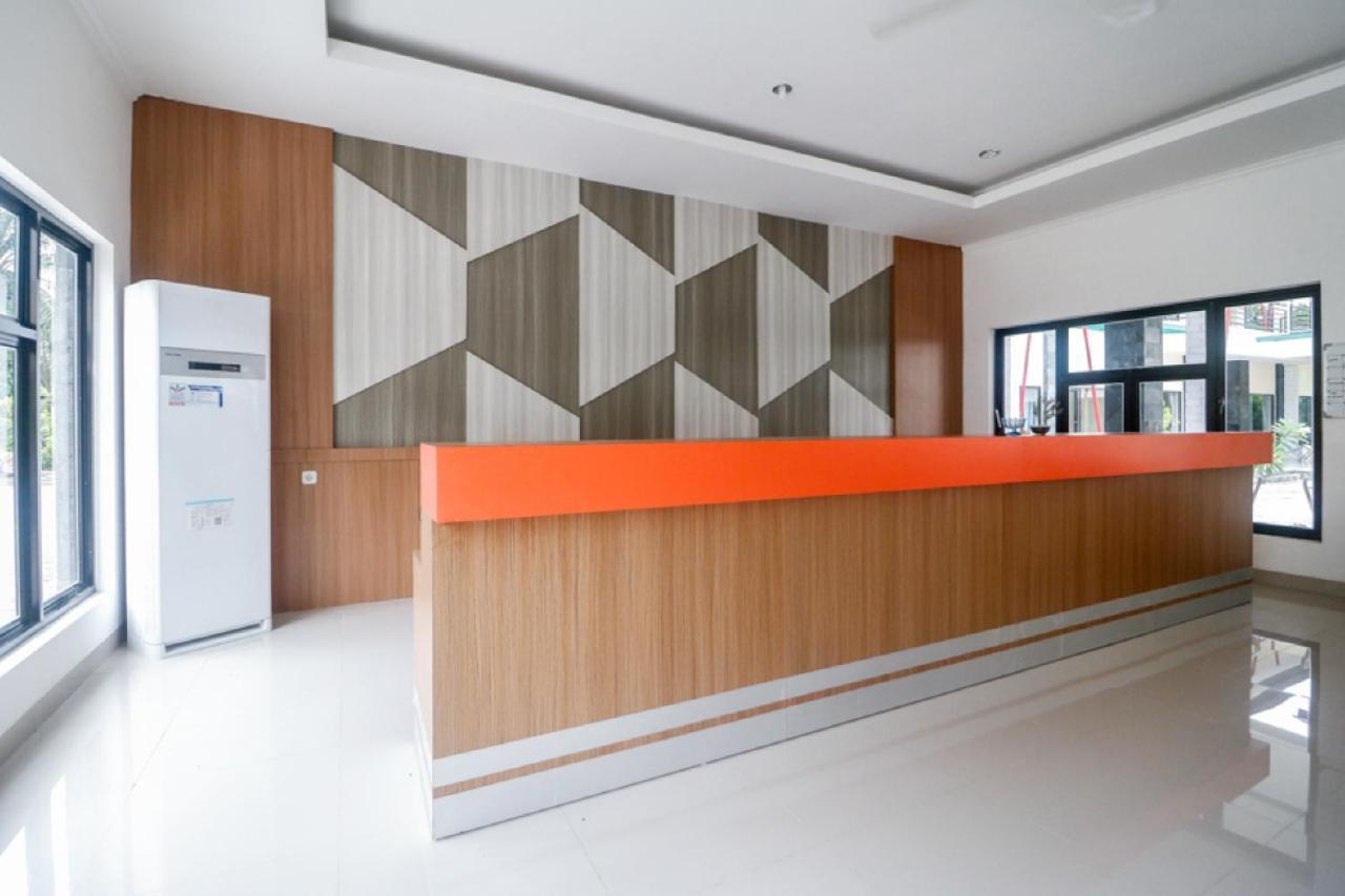Reddoorz Plus Near Kualanamu Airport Medan Extérieur photo